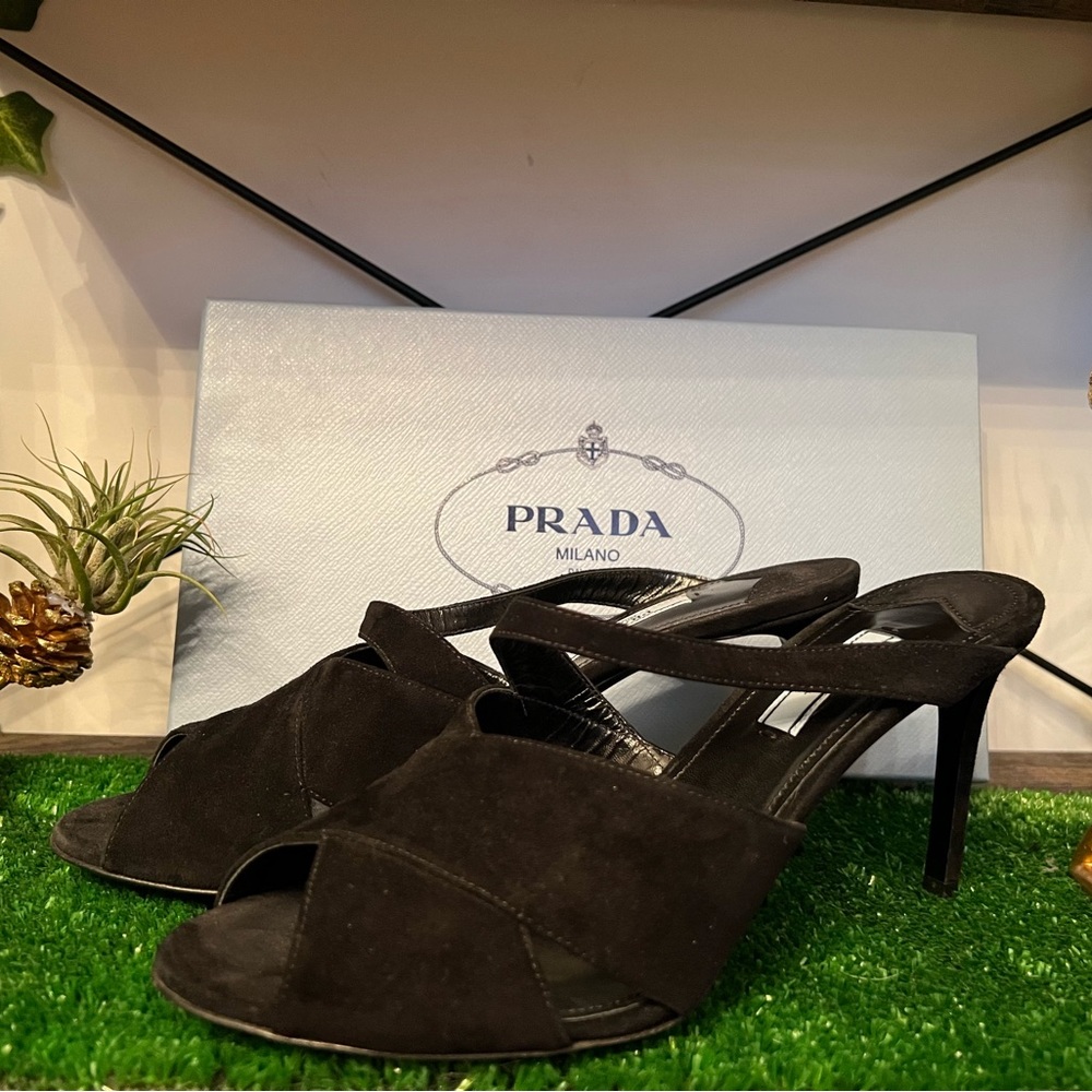 Authentic Prada high heel size 40 with box and dust bag EUC